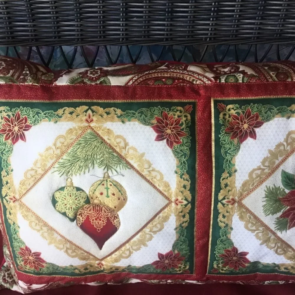 NWT Hand Crafted, Quilted Beautiful Metallic Print Holiday Pillow